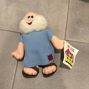 Mr. Noah Plush